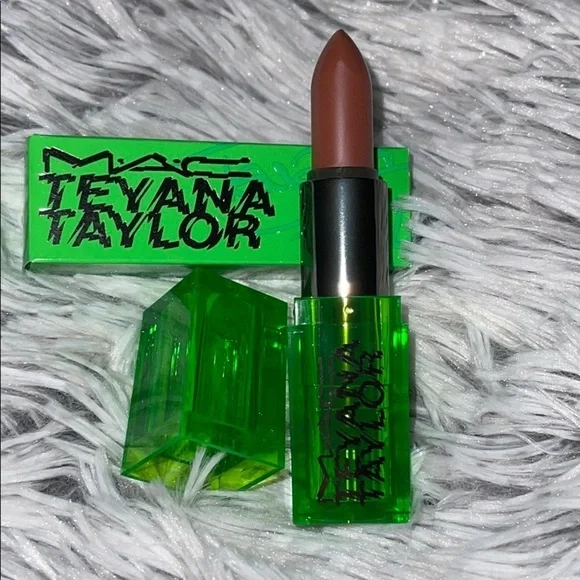 MAC Cosmetics Teyana Taylor lipstick I have a man - Picture 7 of 14